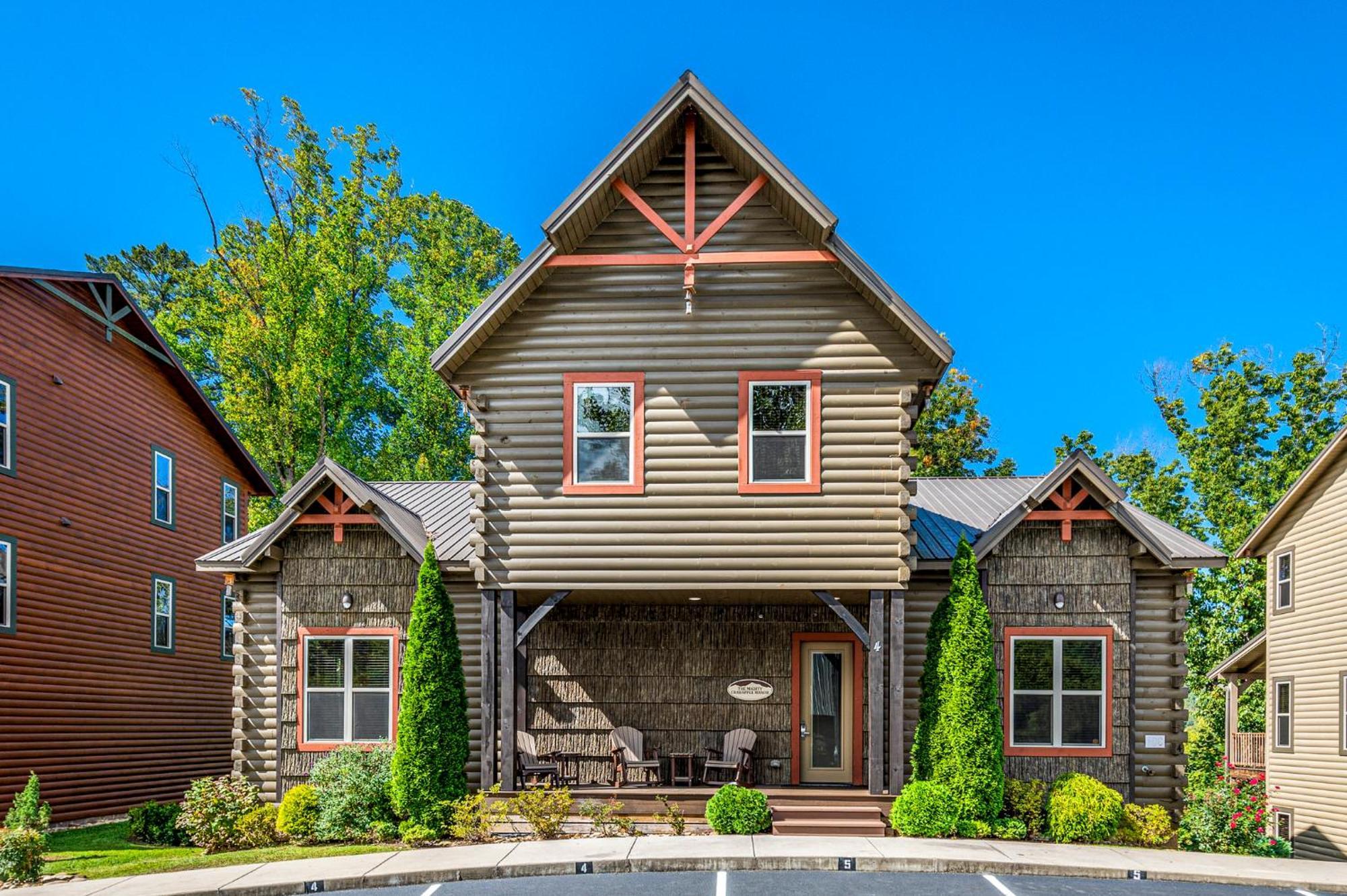The Mighty Crabapple Manor By Stony Brook Cabins Гетлинбург Екстериор снимка